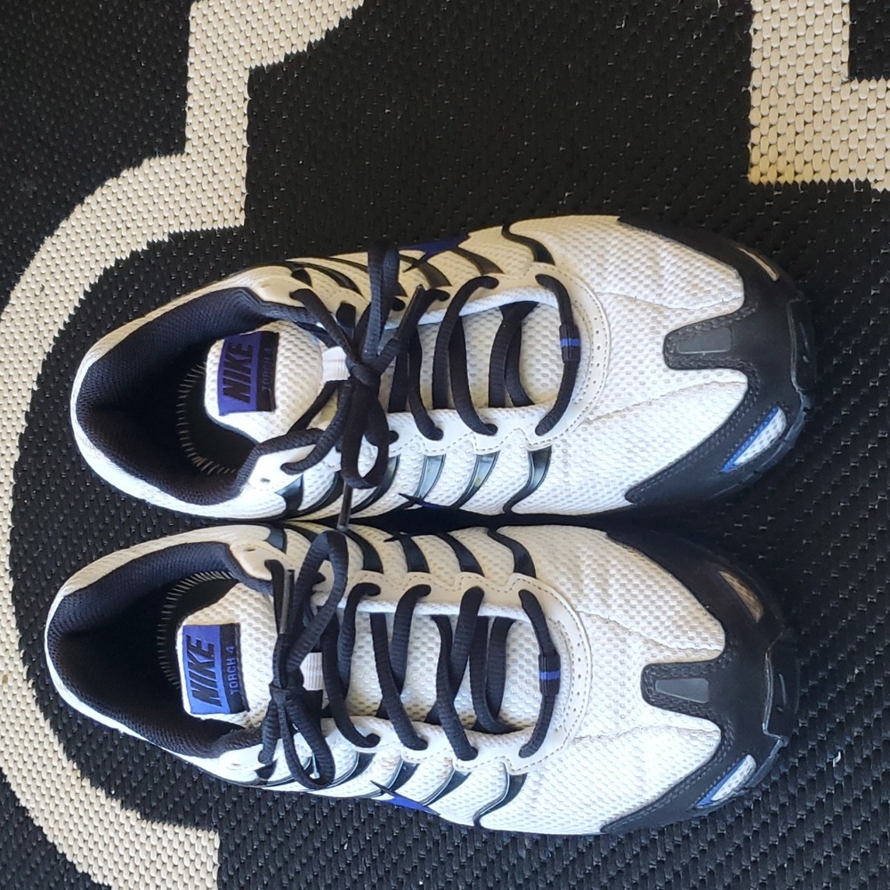Nike Torch 4